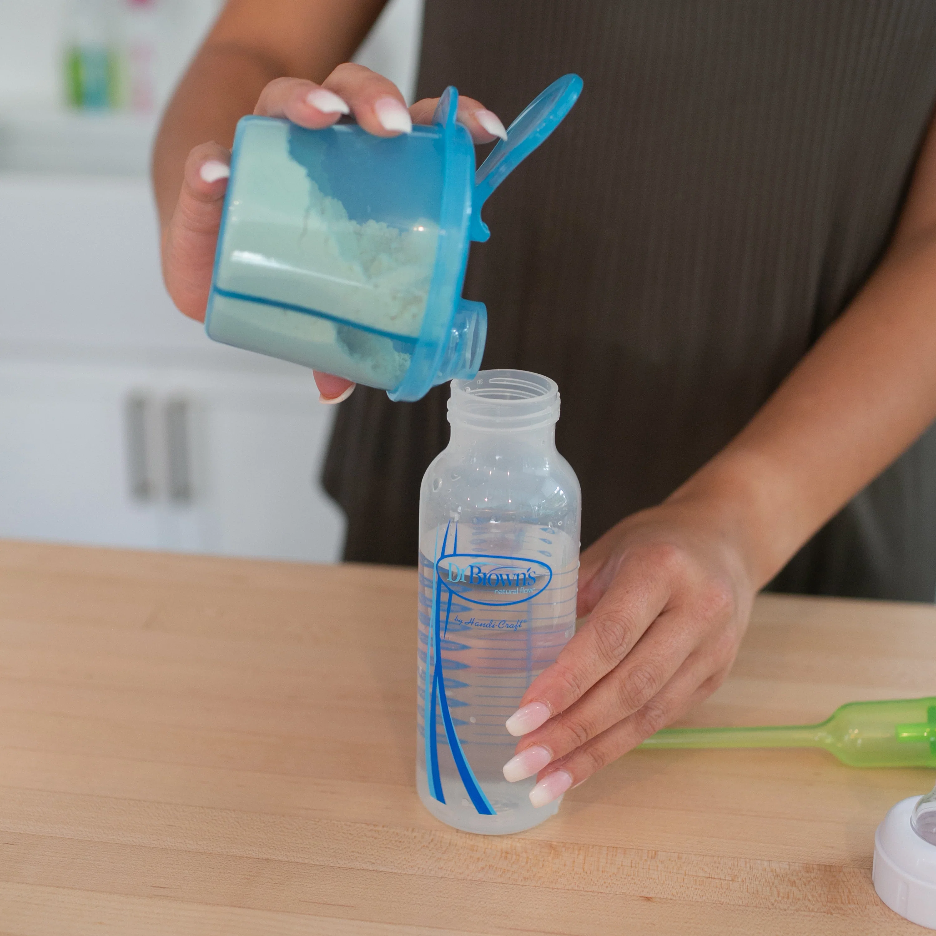 Dr. Brown’s® Baby Formula Dispenser - Image 4